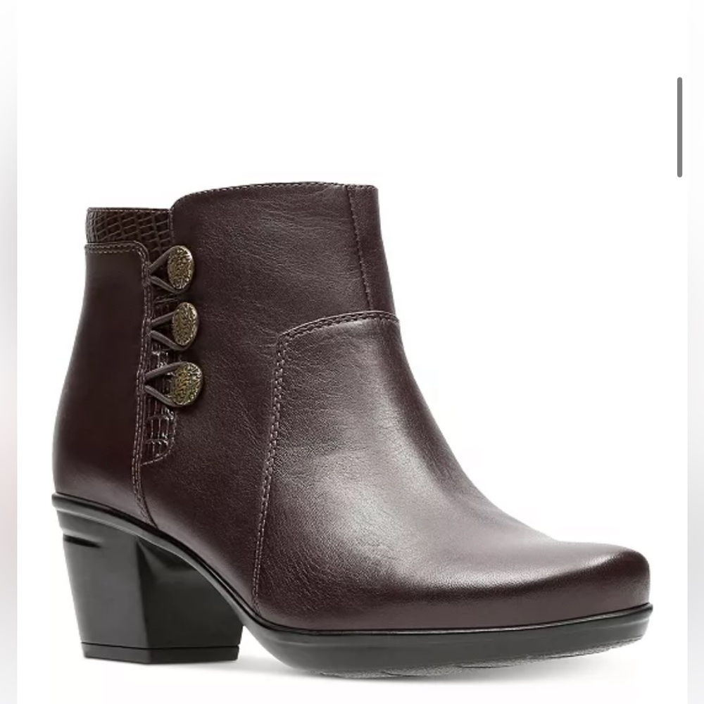 Clarks Brown Ankle Booties Emslie Monet 6.5